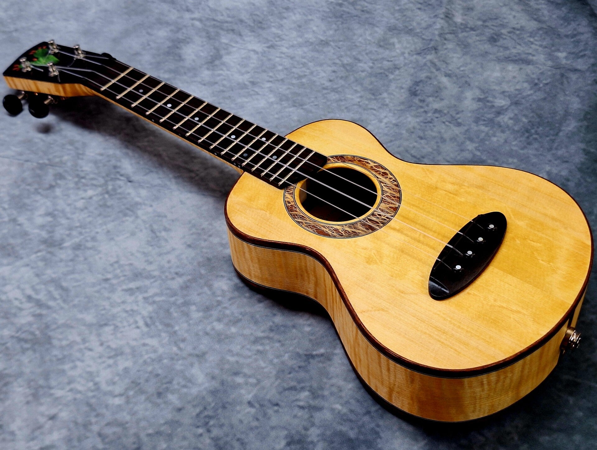 Ukulele Soprano - Apollo