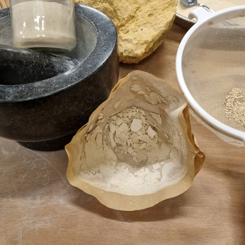 dry marl pigment in coffee filter