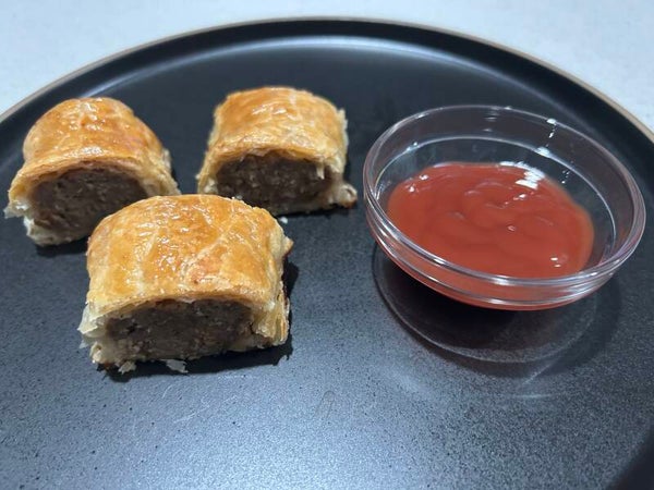 Mini sausage rolls