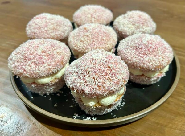 Raspberry Jelly Cakes