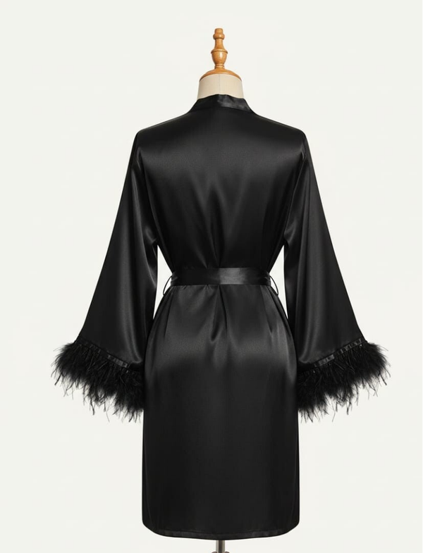 Bata de Plumas Negra