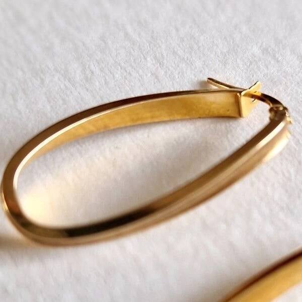 The not-so-classic Oval squared hoops
