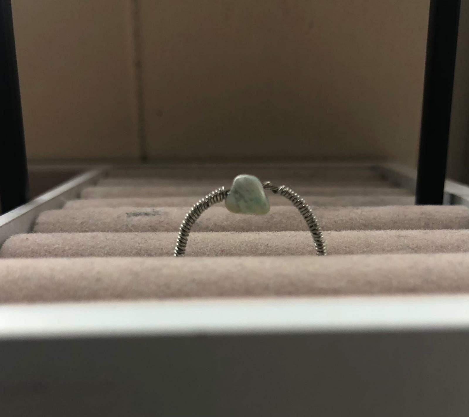 Zilveren ring met edelsteen