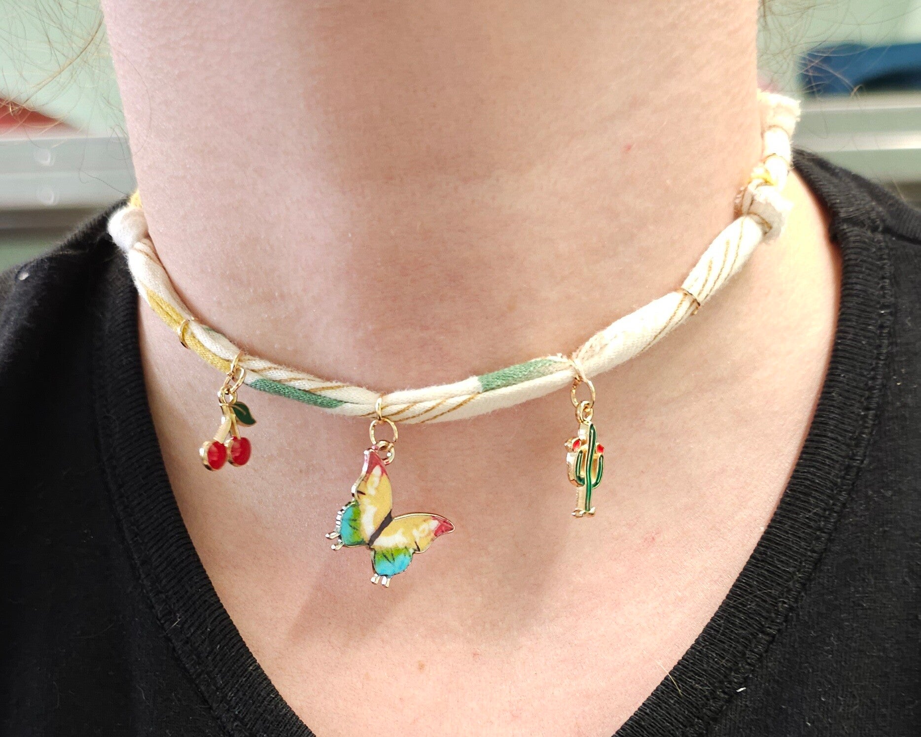Collier femme à Breloques 🍋