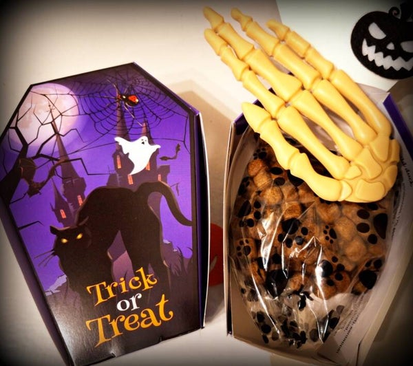 Halloween scary kipfingers in cadeau doodskist