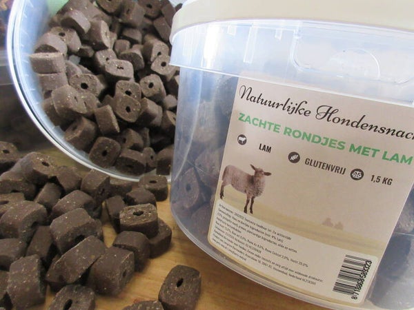 lams zachte rondjes 1.5 kilo in emmer.