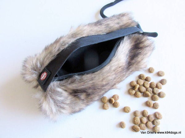 snackdummy trixie kunstvacht 20 x 11