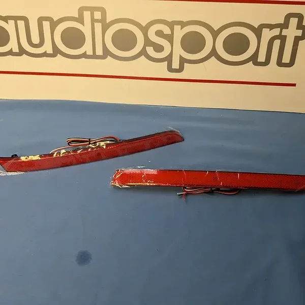 Transporter T5.1 rear bumper lights