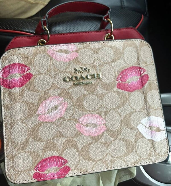 COACH Signature Lip-Print Satchel – Beige/Red