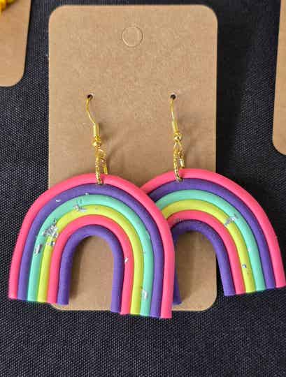 Large Rainbow Design