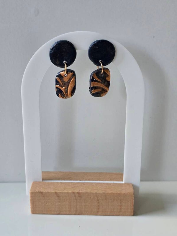 Dark Blue and Gold Small Drops