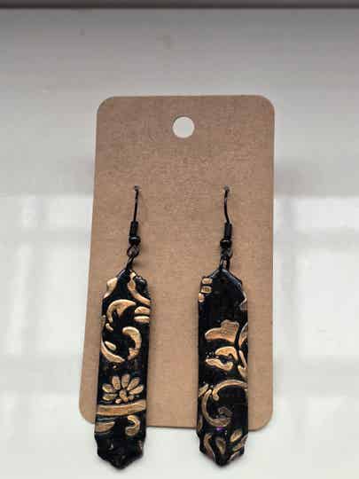 Black and Gold Drops