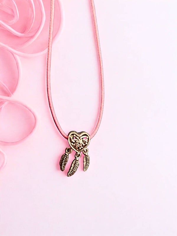 Hypoallergenic silver-plated pink rope necklace with a heart and feathers charm