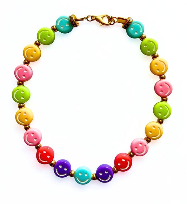Hypoallergenic role-playing multi-coloured smile faces bracelet