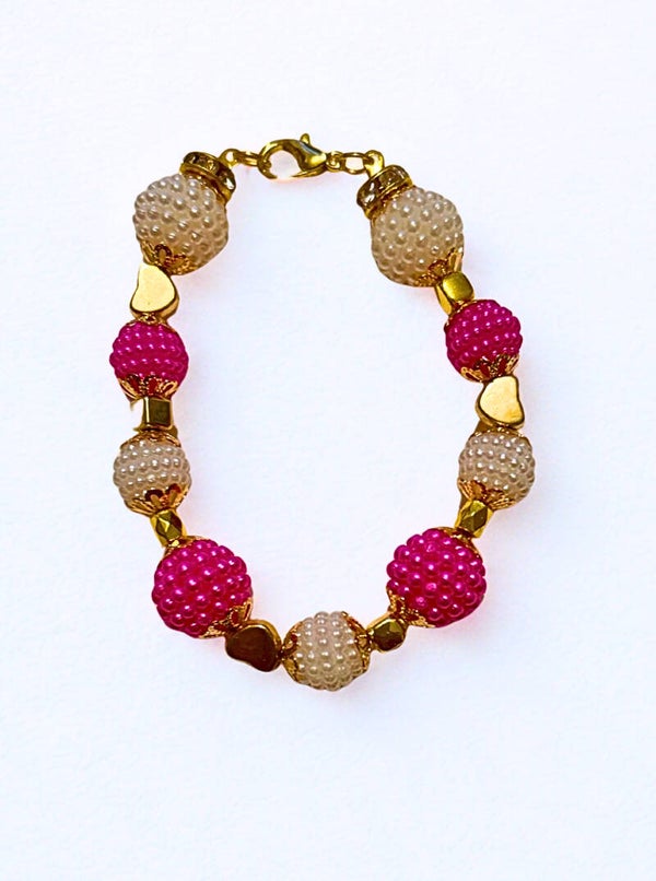 Hypoallergenic Gold-plated big white and pink beaded bracelet