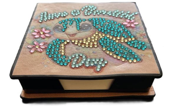 Diamond-painted Turtle not box with cream paper
