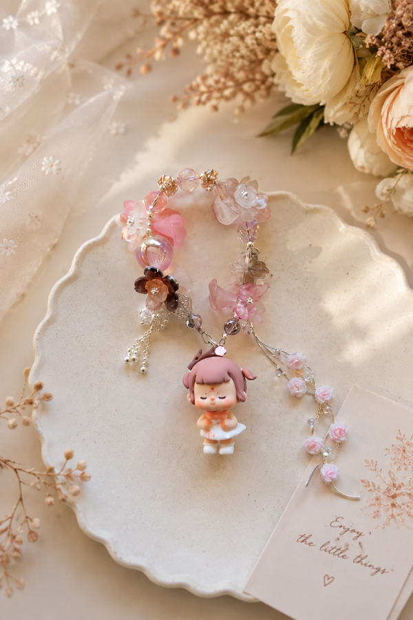 BUER Blossom Dream Beaded Phone Charm – Handmade Floral Kawaii Charm