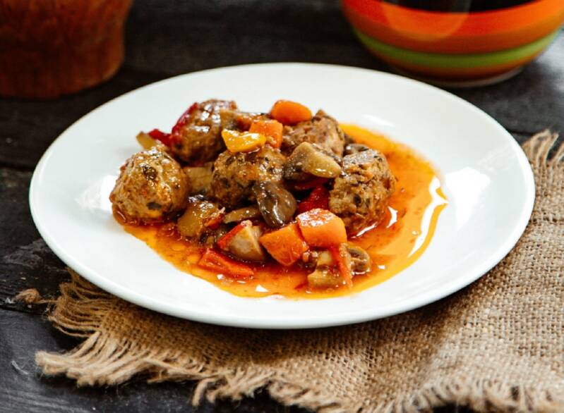 Albóndigas con Champiñones Vegetales