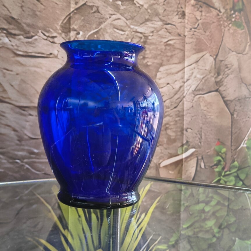 Vintage 7" Cobalt Blue Glass Urn Vase – Flared Rim Bulbous Accent Vase