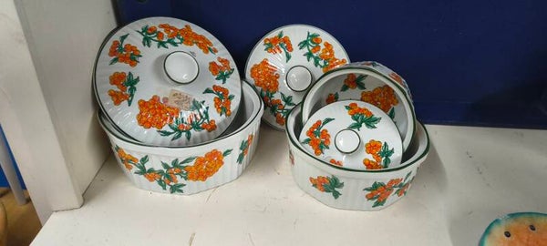 Vintage Orange Berry Ceramic Casserole Set with Lids (Set of 3):