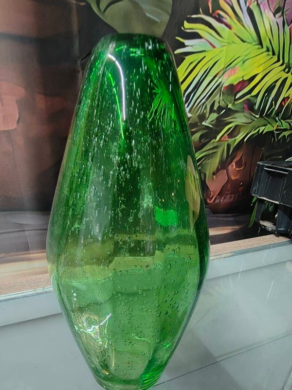 Tall Mid-Century Emerald Green Controlled Bubble Art Glass Teardrop Vase
