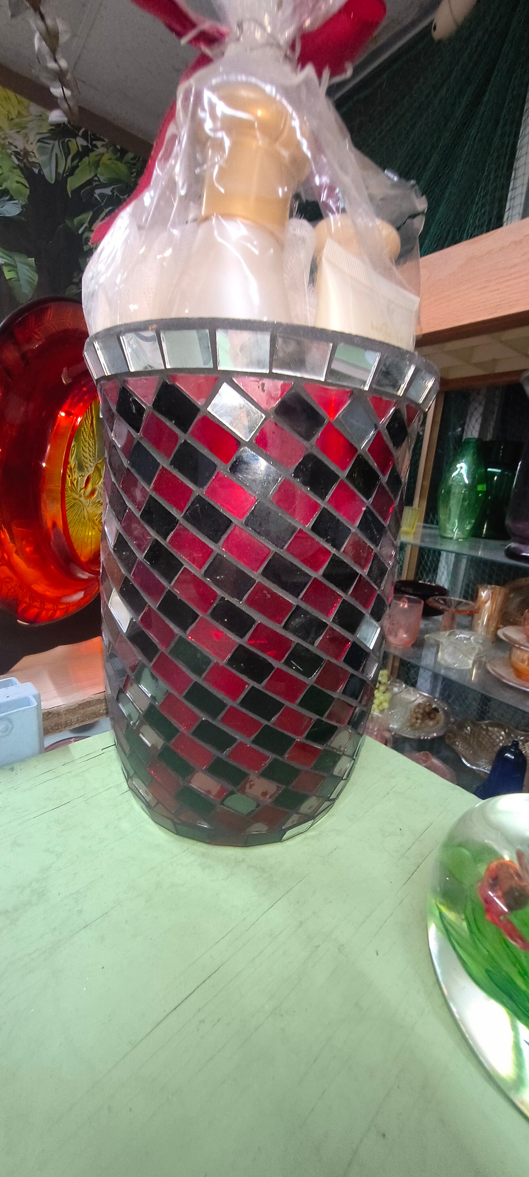 Red & Black Harlequin Mosaic Glass Wine Chiller/Gift set