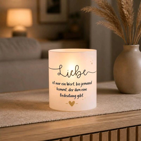 Papierlaterne LED "Liebe ist nur ein Wort bis jemand kommt der ihm eine Bedeutung gibt"