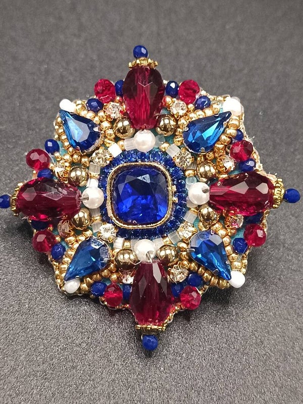 Broche  Ordre Baroque  Lux'Art