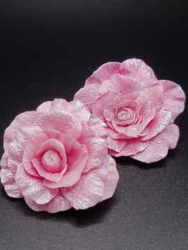 Boucles d'oreilles Clips "Rosier QUEEN ELISABETH'" en Cernit - pâte polymère