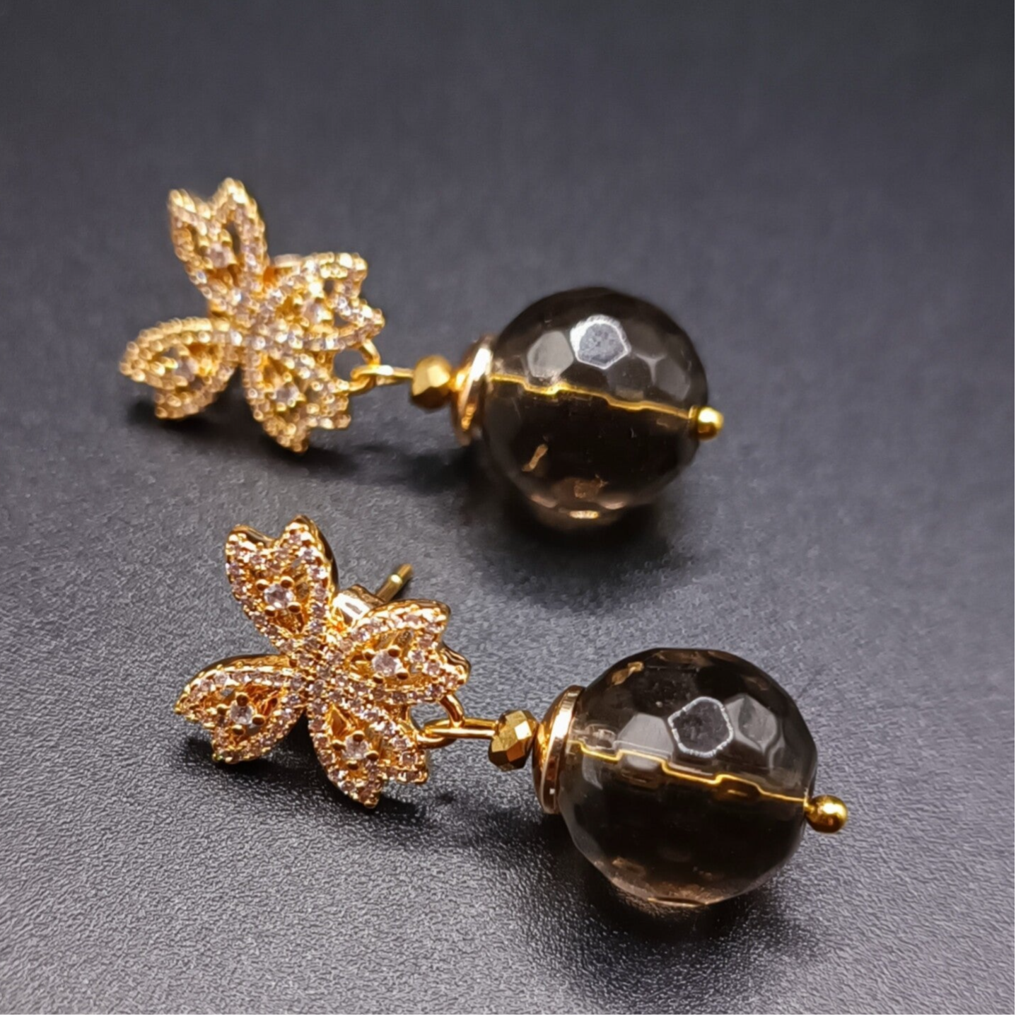 Boucles d'oreilles Clous en Quartz Fumé/ Rayah Topaz