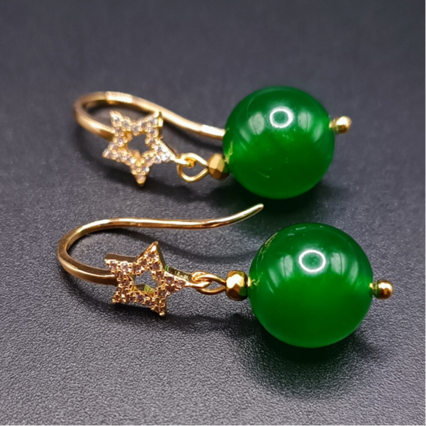 Boucles d'oreilles crochets en Jade