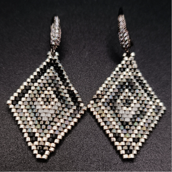 Boucles d'oreilles  Crochets tissées Brick Stitch en Perles Miyuki DELICA