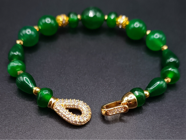 Bracelet Clapet  en Jade Imperial