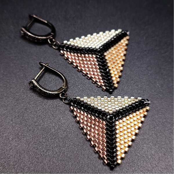 Boucles d'oreilles Cliquets tissées Brick Stitch en Perles Miyuki DELICA