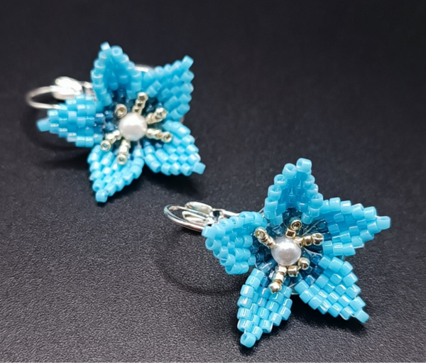 Boucles d'oreilles Cliquets  puces  tissées Brick Stitch en Perles Miyuki Delica