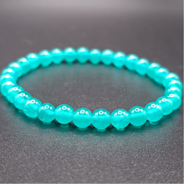 Bracelet elastique en Calcédoine Aqua
