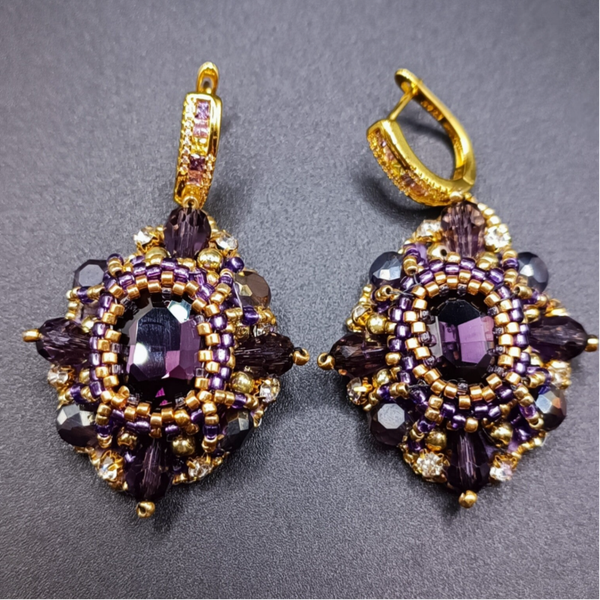 Boucles  d'oreilles Cliquets  fantasie en Cristaux et Perles Roccailles