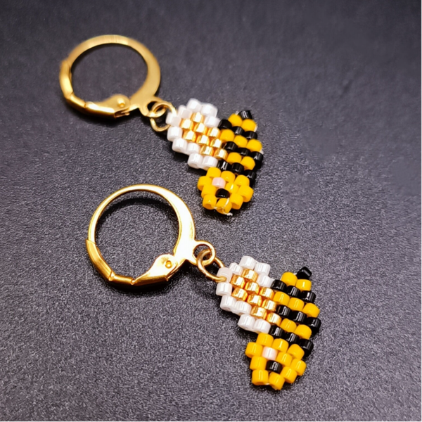 Boucles d'oreilles Creoles Abeilles tissées Brick Stitch en Perles Miyuki Delica