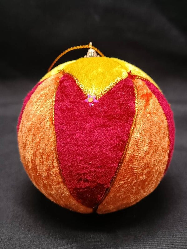 Boule de Noel  Artisanale Kimekomi 8cm  en velours Orange &Jaune & Rouge