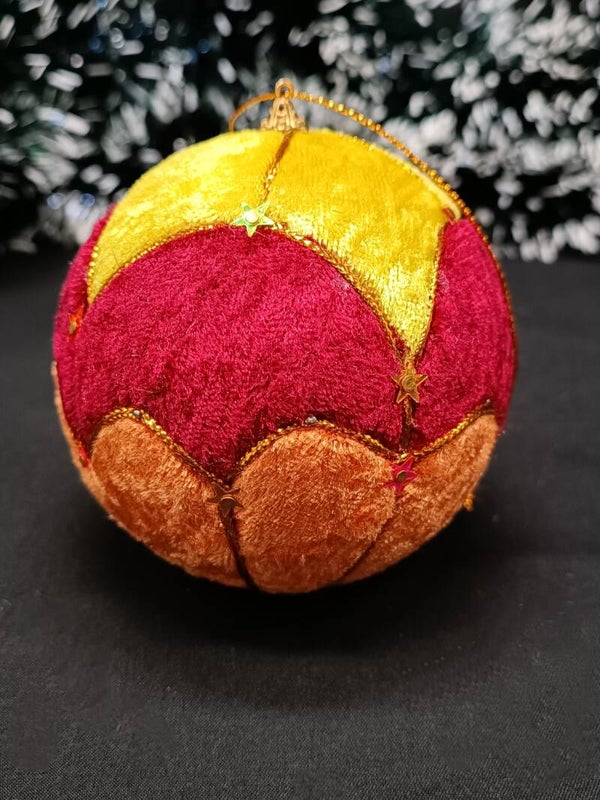 Boule de Noel  Artisanale Kimekomi 8cm  en velours Orange &Jaune & Rouge