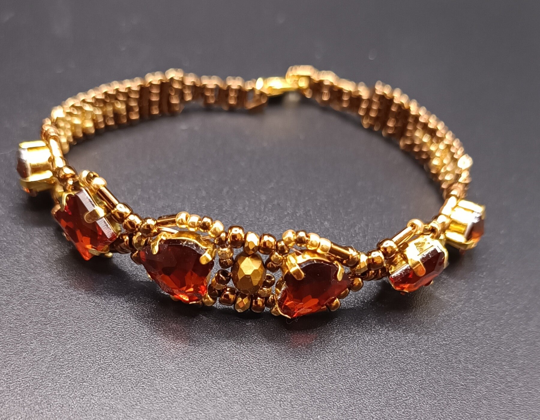 Bracelet en Cristaux Cognac et Perles Rocailles dorées
