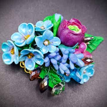 Broche "Bouquet de printemps" en Cernit