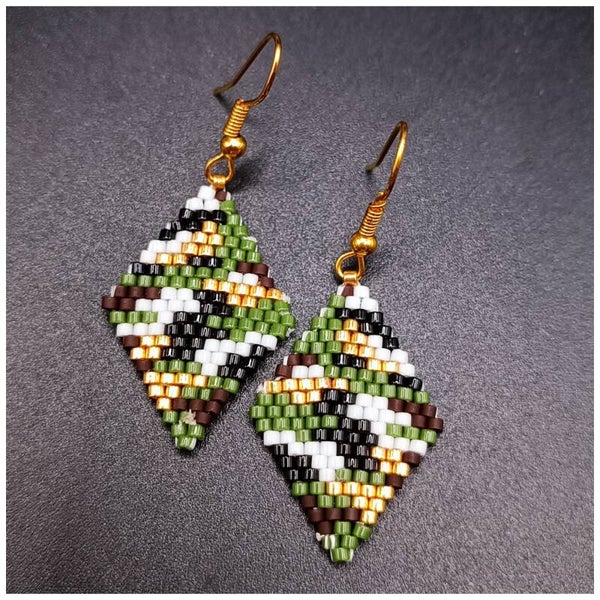 Boucles d'oreilles Crochets tissées en Perles Miyuki Delica