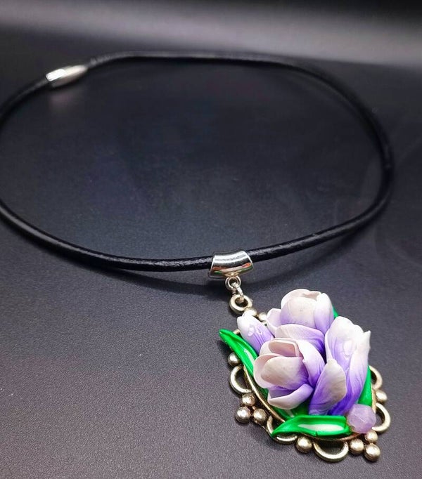 Tour de cou en corde polypropylène "Crocus de Printemps" en Cernit