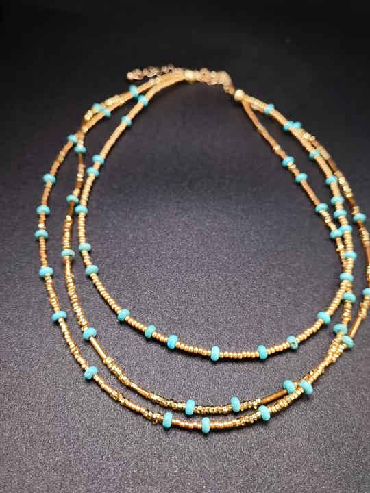 Tour de cou "Thaïs" en perles de rocailles Miyuki Dore & Turquoise Baroques