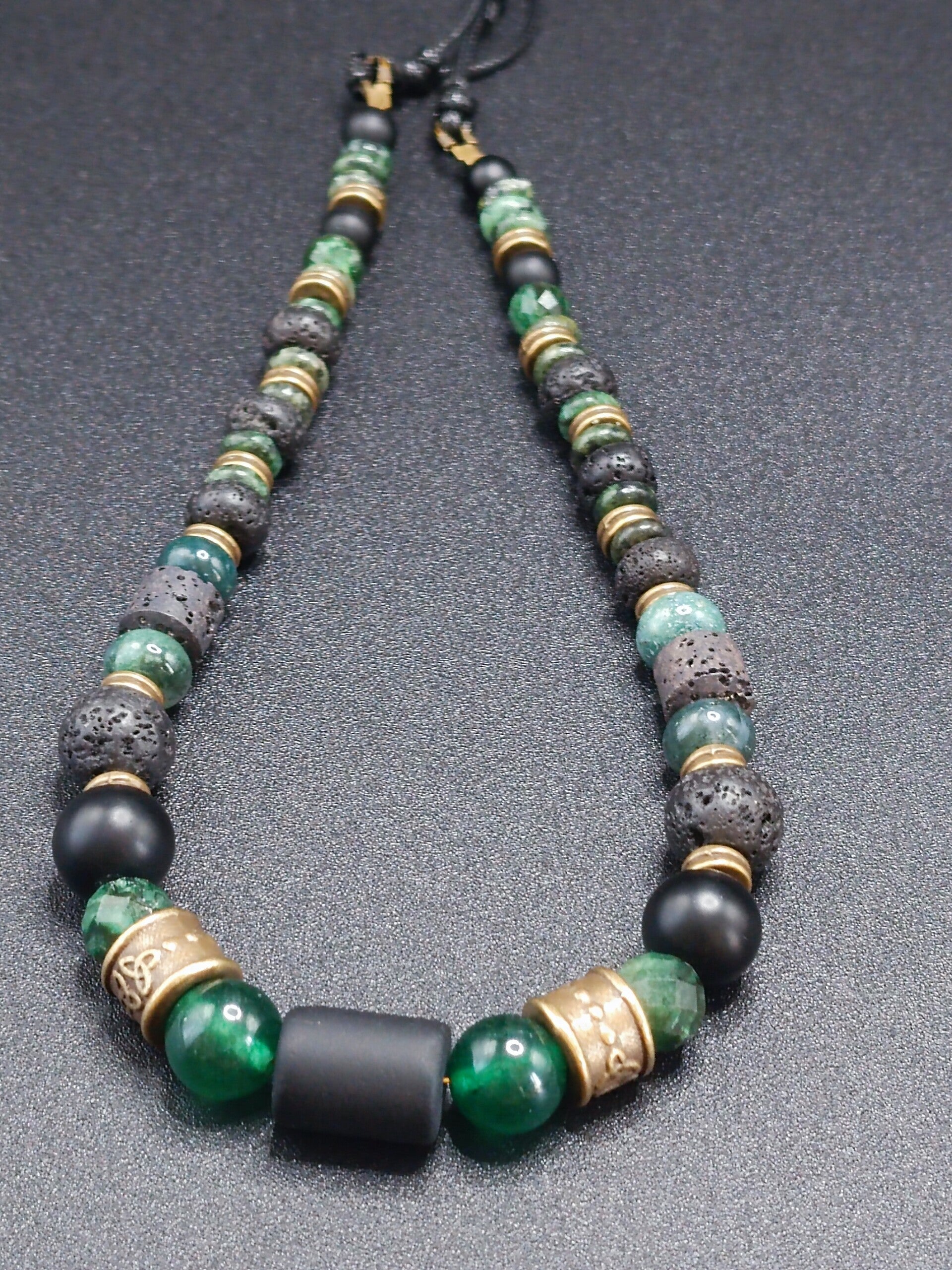 Collier Bohème Homme en Lave, Onyx, Shungite, Nephrite et Bronze