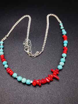 Ras de cou "Proserpine" en perles de Turquoise & Corail