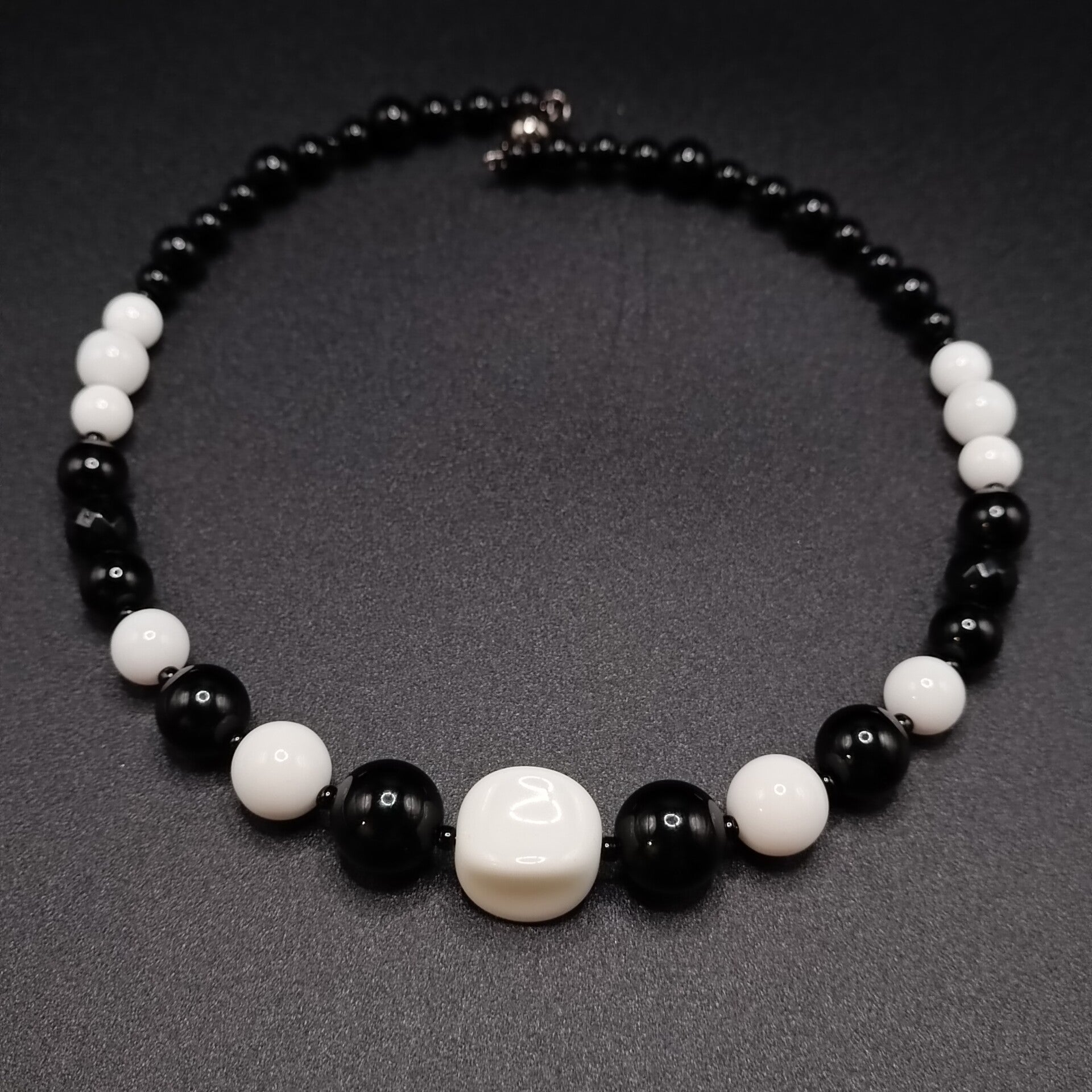 Collier en Agate Blanche & Onyx