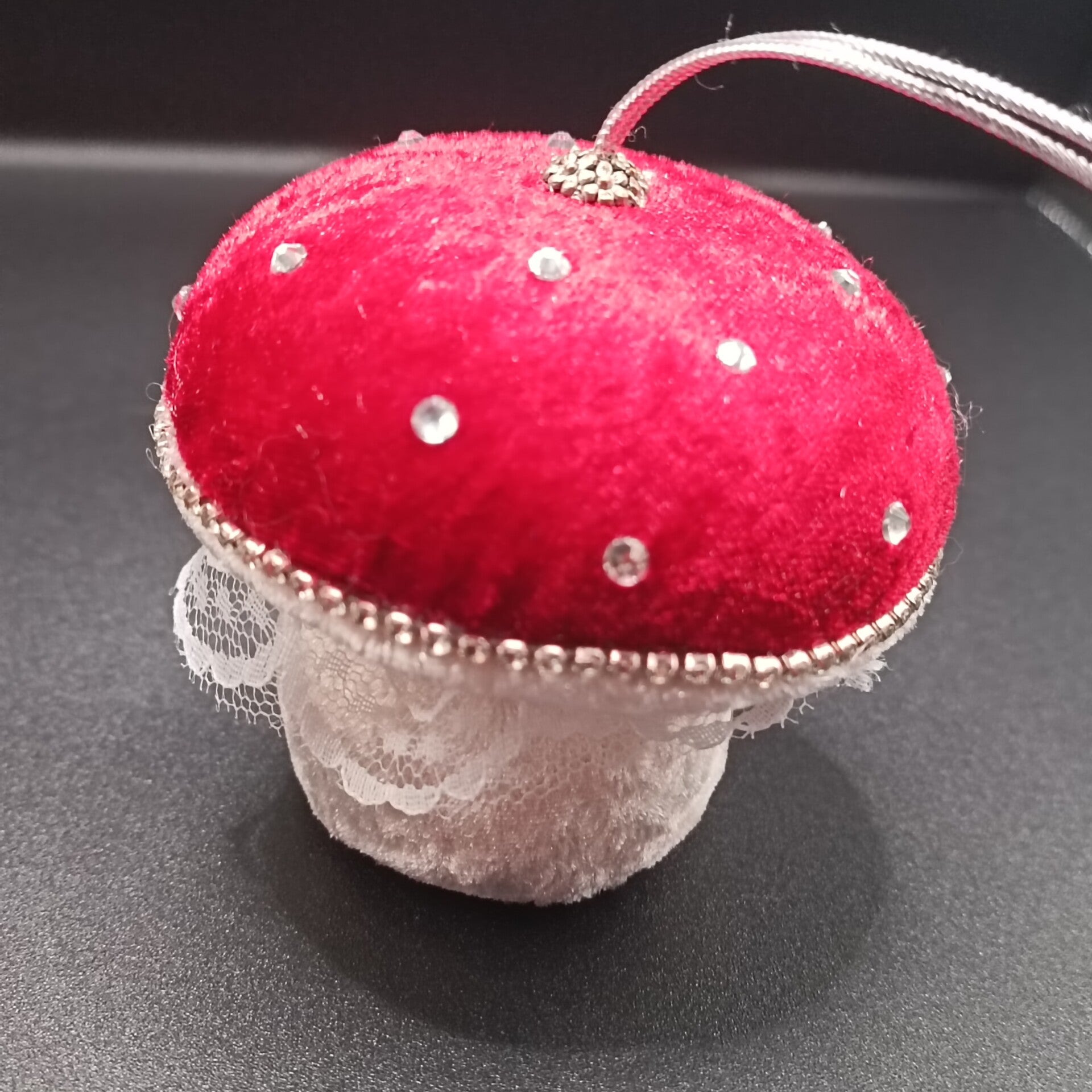 Boule-Champignon de Noel Artisanale en velours Rouge & Blanc