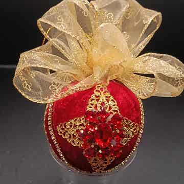 Boule de Noel   Artisanale 8cm en velours  ROUGE  Décorées de filigrane & cristaux